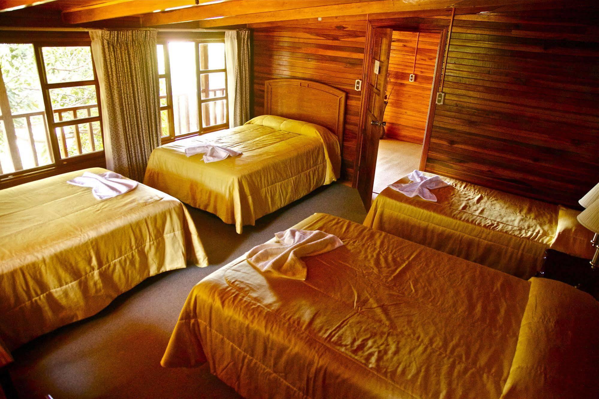 Santa Elena Lodge Cuajiniquil Esterno foto