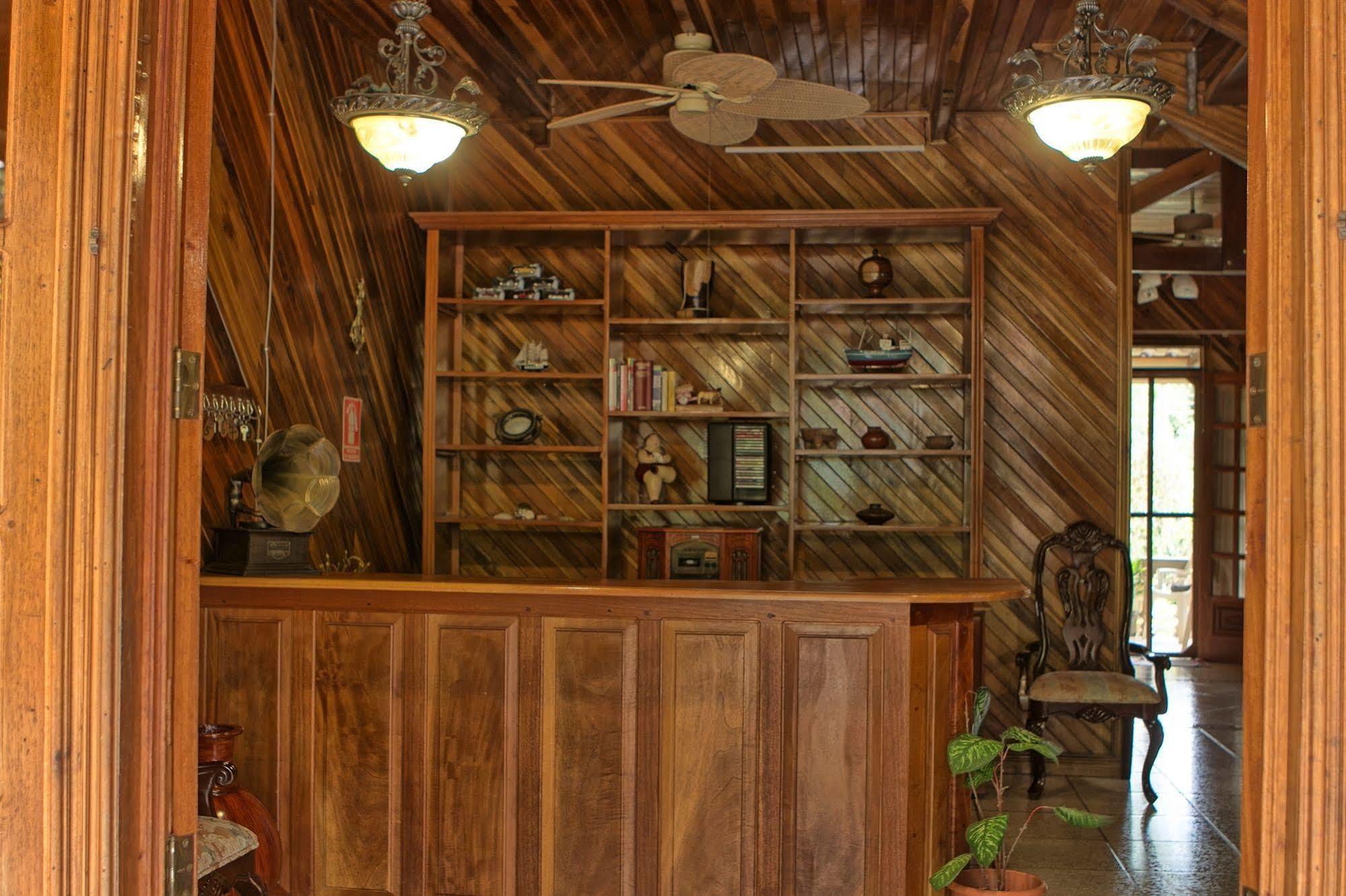 Santa Elena Lodge Cuajiniquil Esterno foto